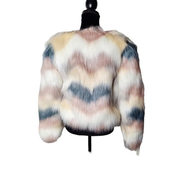 By The Way. Extra Small Shiloh Ivory Multicolored Faux Fur Jacket - Picture 7 of 12
